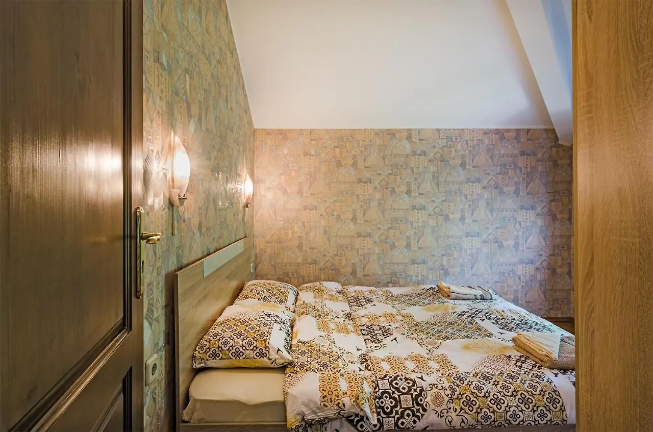 Vintage House 3 Apartment Varna 0*,